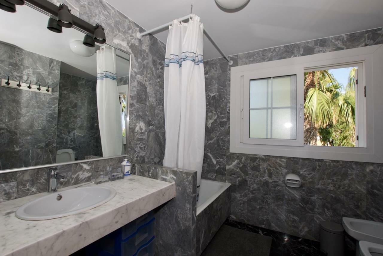 Villa Cala De La Mora Torredembarra Bagian luar foto